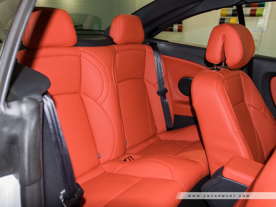 https://i.i-sgcm.com/new_cars/cars/10976/10976_g28