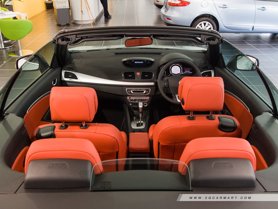 https://i.i-sgcm.com/new_cars/cars/10976/10976_g29