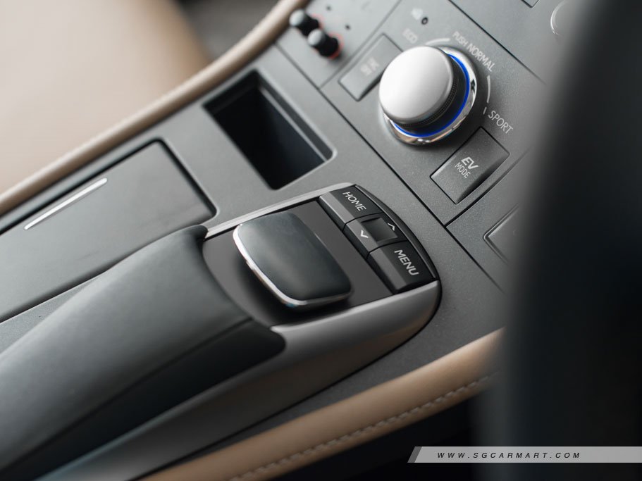 https://i.i-sgcm.com/new_cars/cars/10979/10979_g57