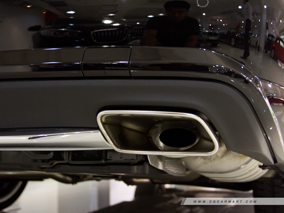 https://i.i-sgcm.com/new_cars/cars/10982/10982_g10