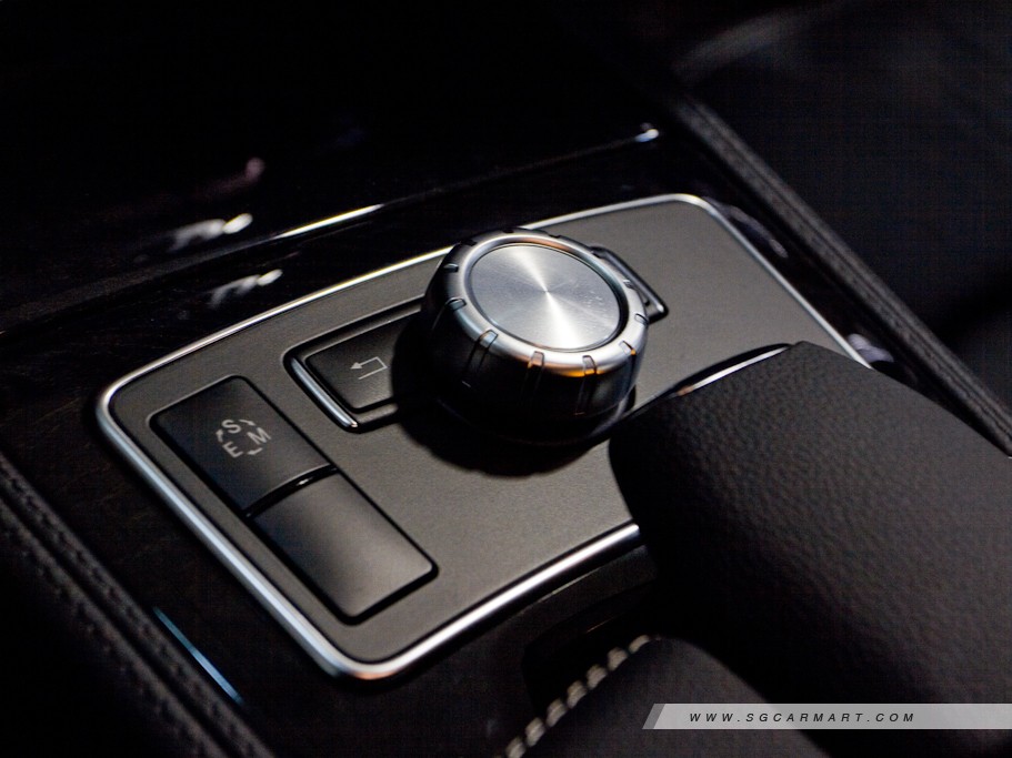 https://i.i-sgcm.com/new_cars/cars/10982/10982_g23