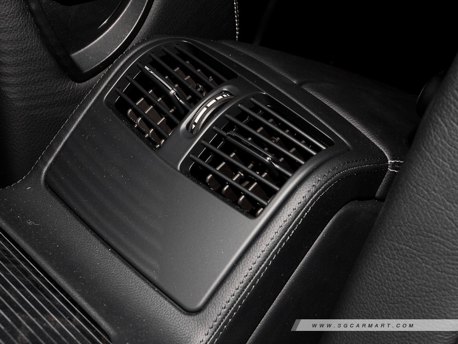 https://i.i-sgcm.com/new_cars/cars/10982/10982_g27