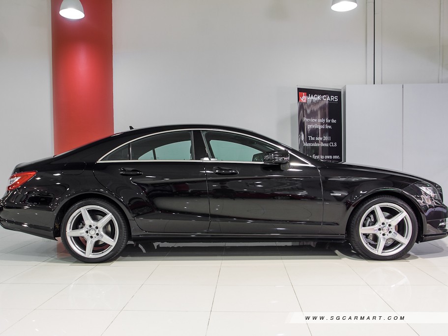 https://i.i-sgcm.com/new_cars/cars/10982/10982_g2
