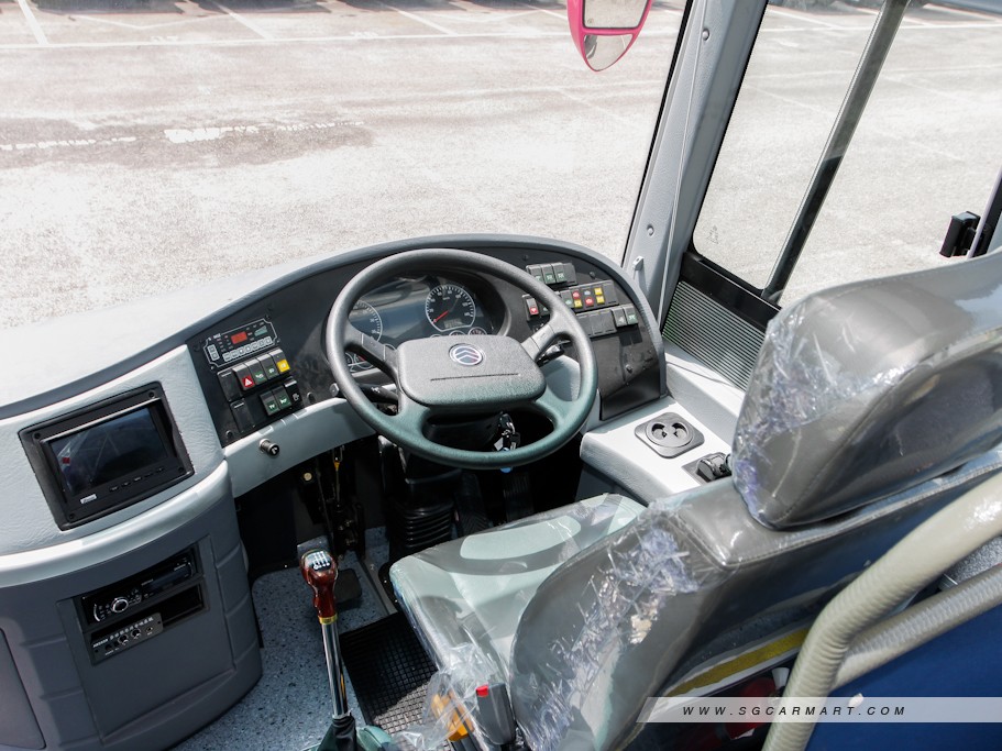 https://i.i-sgcm.com/new_cars/cars/10987/10987_g48