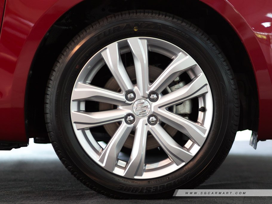 https://i.i-sgcm.com/new_cars/cars/10991/10991_g32