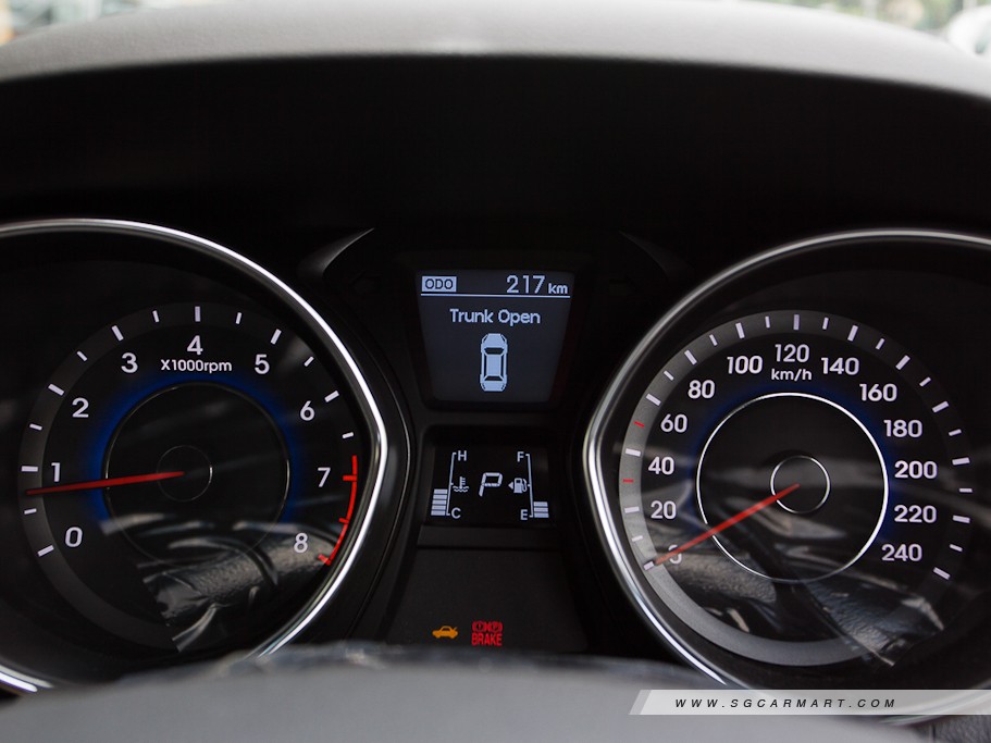 https://i.i-sgcm.com/new_cars/cars/11000/11000_g21