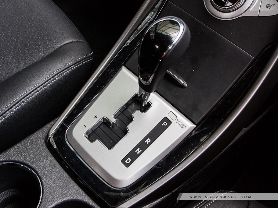 https://i.i-sgcm.com/new_cars/cars/11000/11000_g22