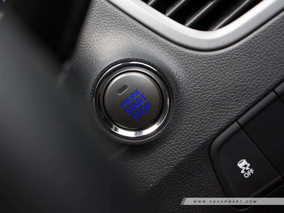 https://i.i-sgcm.com/new_cars/cars/11000/11000_g23