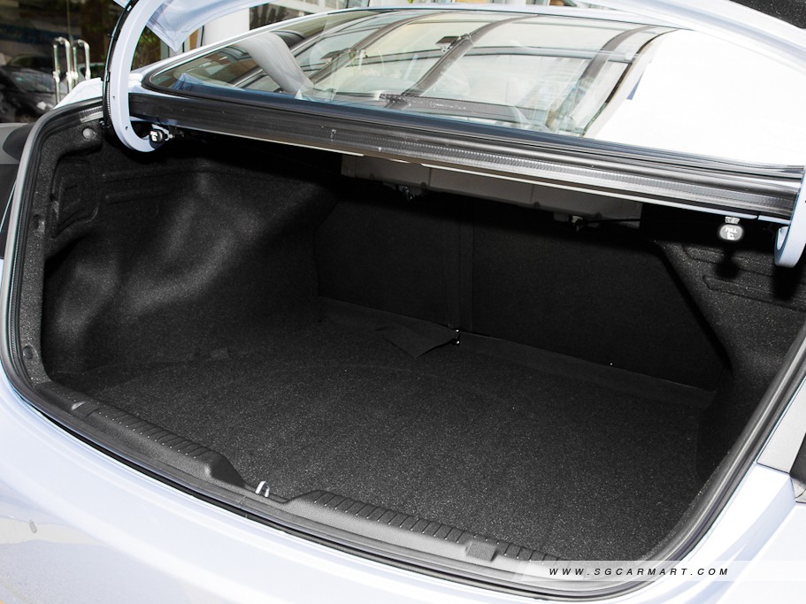 https://i.i-sgcm.com/new_cars/cars/11000/11000_g26