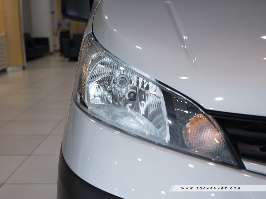 https://i.i-sgcm.com/new_cars/cars/11005/11005_g37