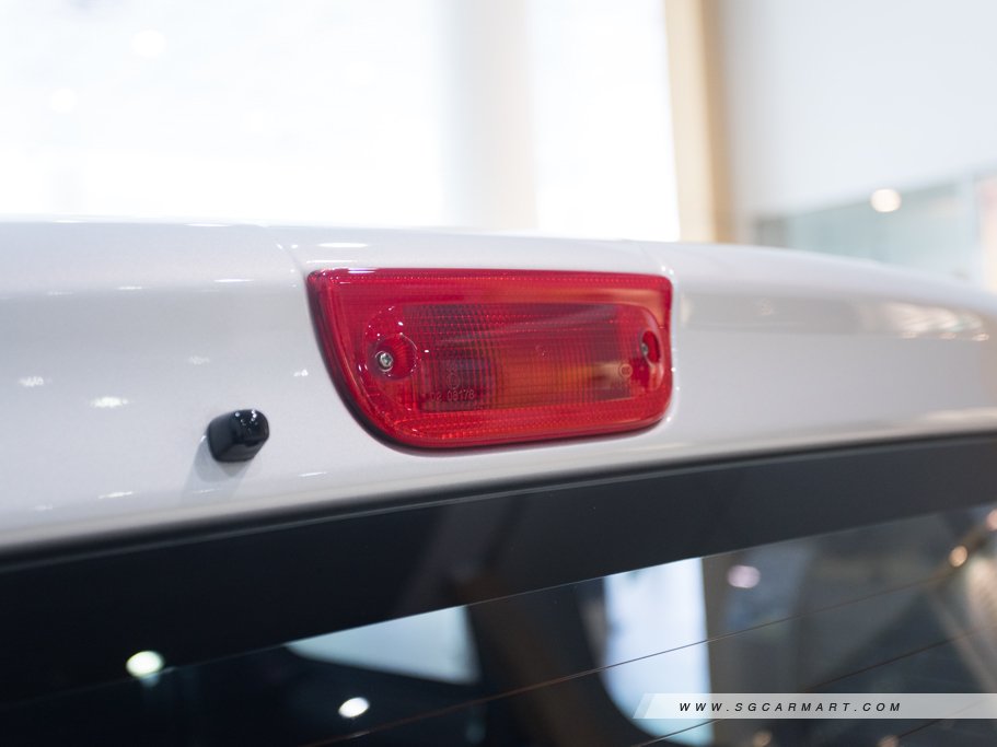 https://i.i-sgcm.com/new_cars/cars/11005/11005_g44