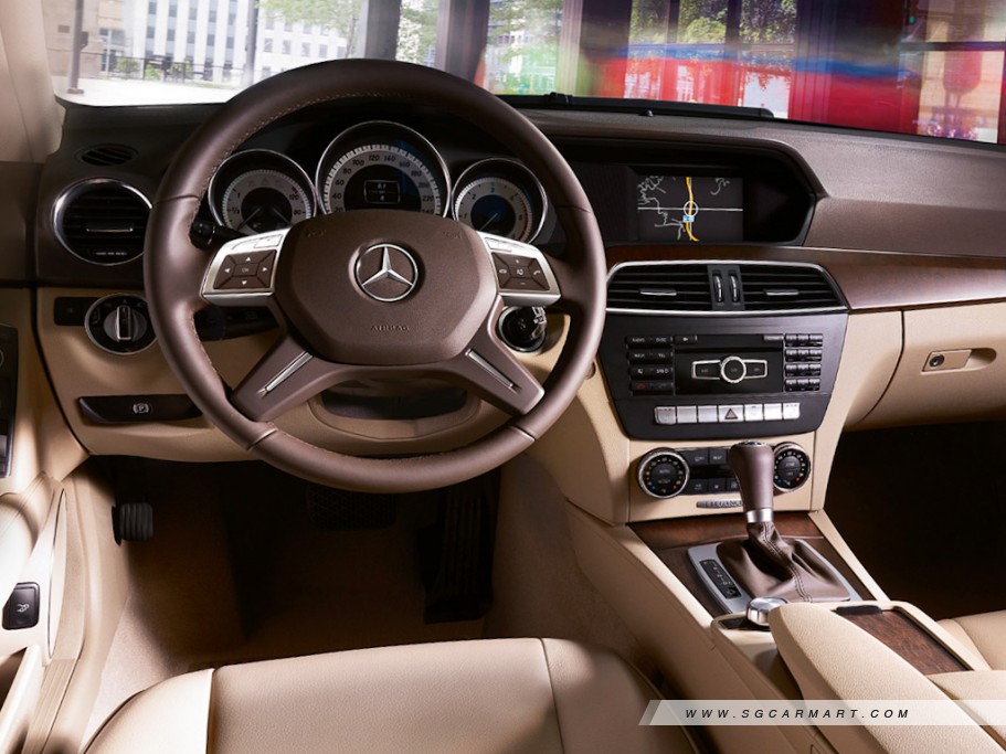 https://i.i-sgcm.com/new_cars/cars/11015/11015_g6