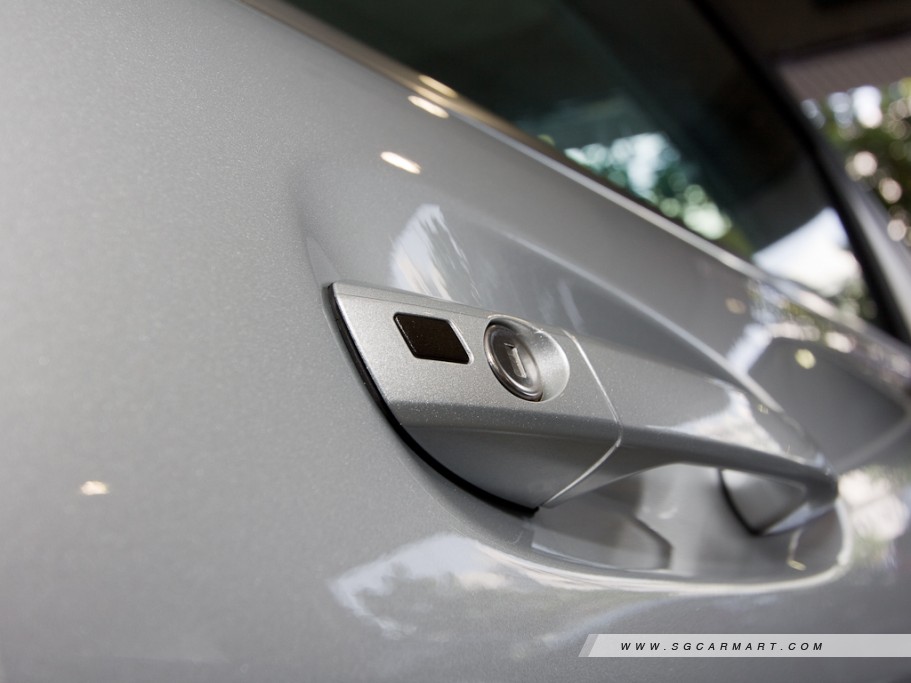 https://i.i-sgcm.com/new_cars/cars/11017/11017_g112