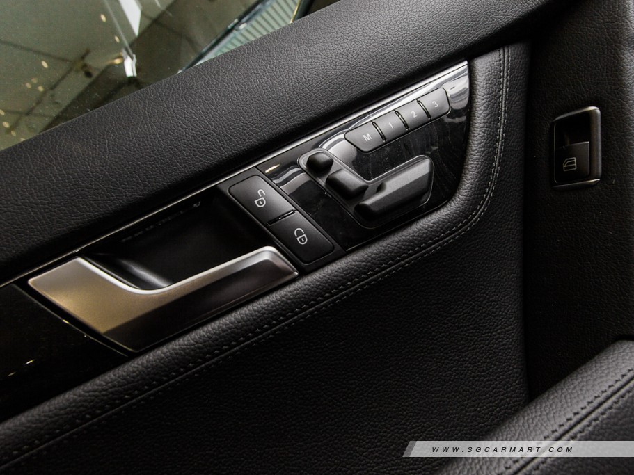 https://i.i-sgcm.com/new_cars/cars/11017/11017_g116