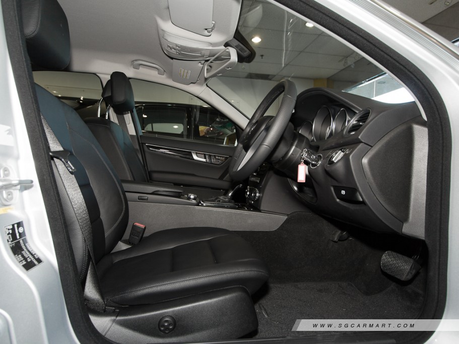 https://i.i-sgcm.com/new_cars/cars/11017/11017_g117
