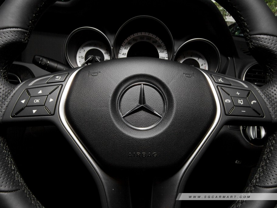 https://i.i-sgcm.com/new_cars/cars/11017/11017_g120