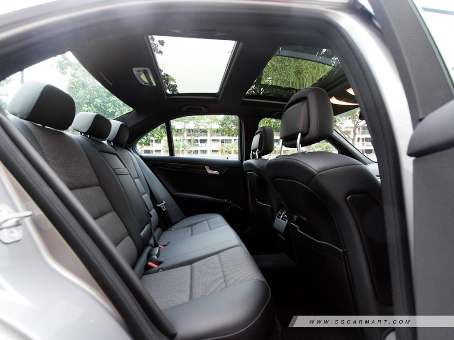 https://i.i-sgcm.com/new_cars/cars/11017/11017_g92