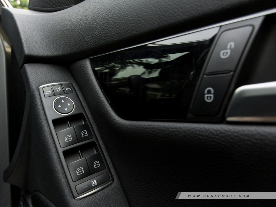 https://i.i-sgcm.com/new_cars/cars/11017/11017_g99