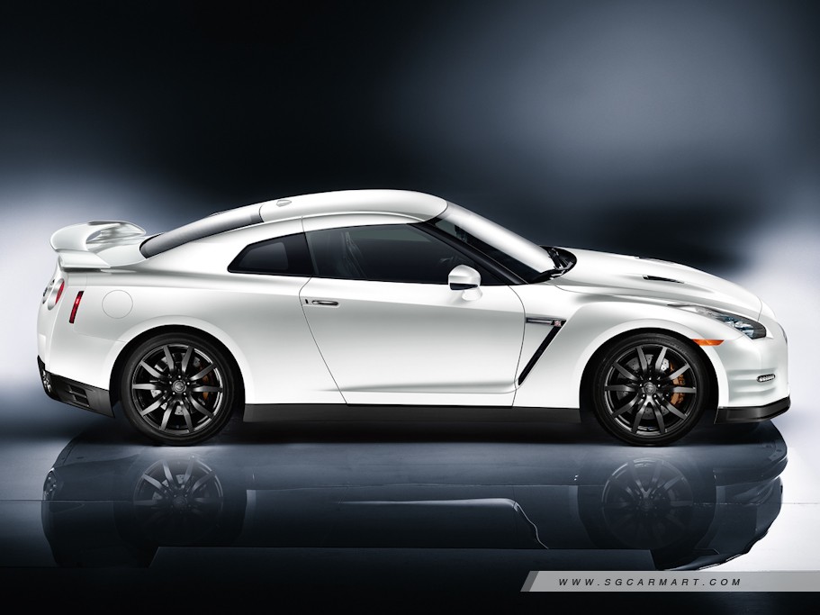 https://i.i-sgcm.com/new_cars/cars/11030/11030_g39
