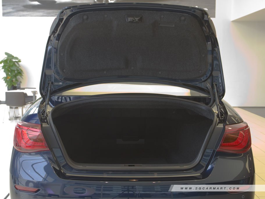 https://i.i-sgcm.com/new_cars/cars/11039/11039_g103
