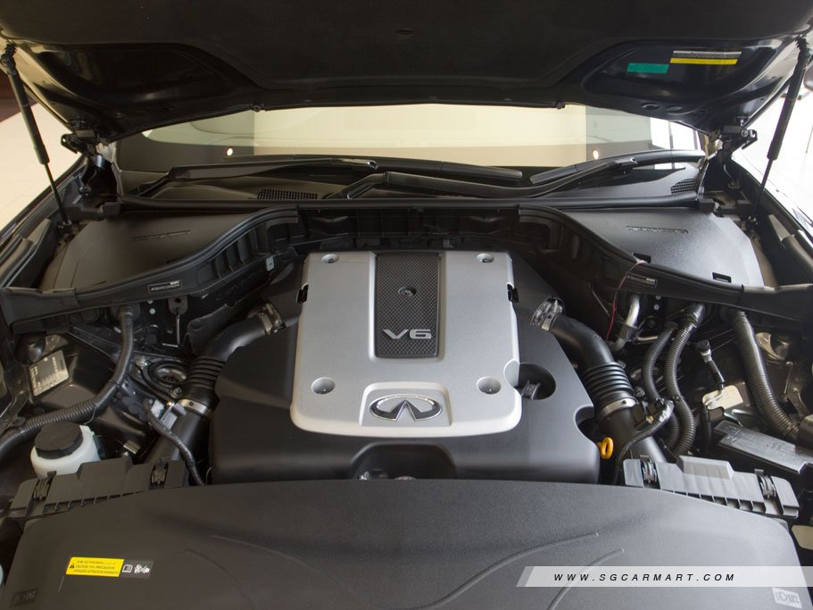 https://i.i-sgcm.com/new_cars/cars/11039/11039_g104