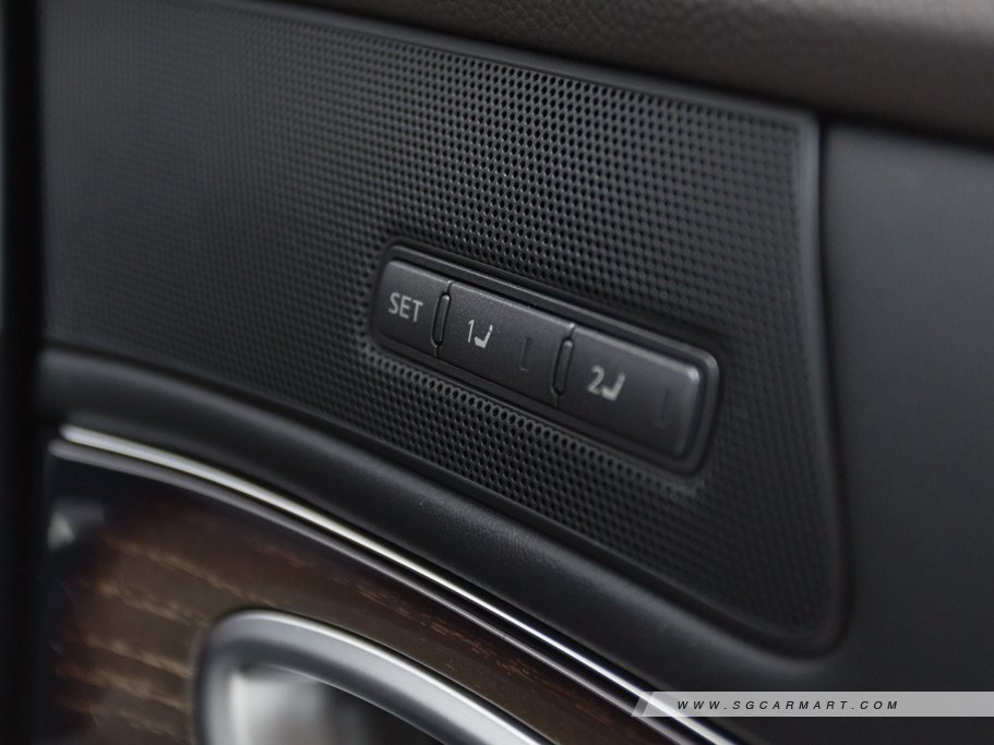 https://i.i-sgcm.com/new_cars/cars/11039/11039_g76