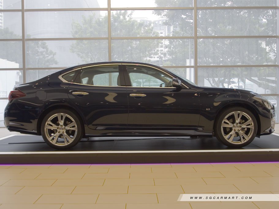 https://i.i-sgcm.com/new_cars/cars/11039/11039_g81