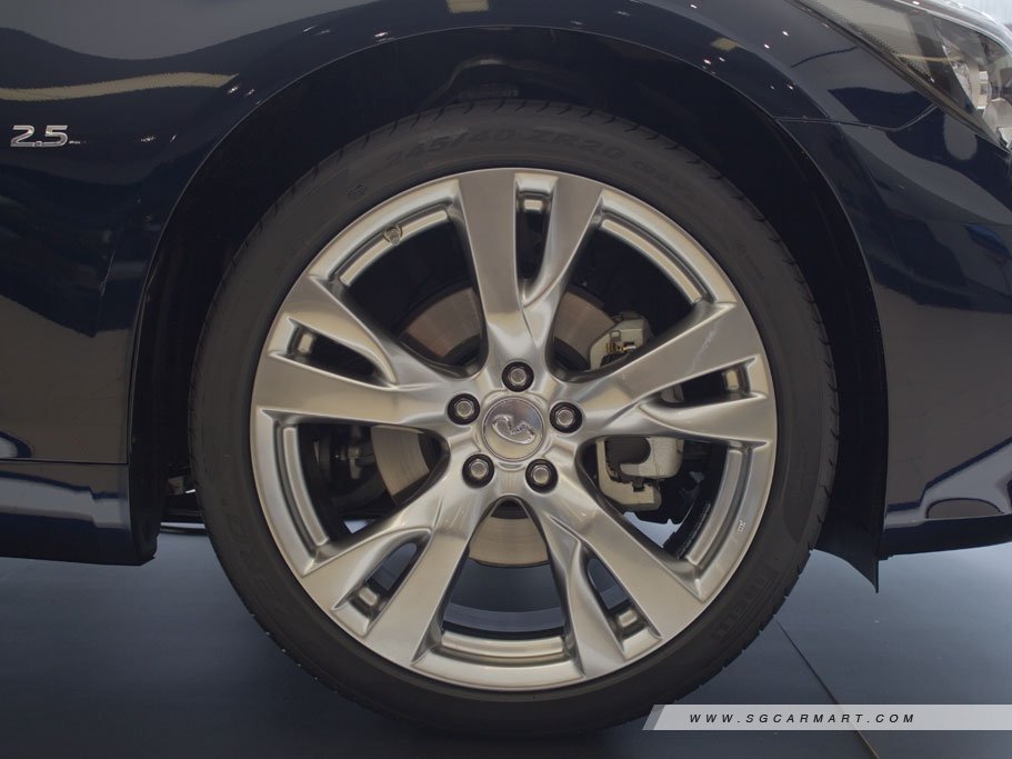 https://i.i-sgcm.com/new_cars/cars/11039/11039_g89
