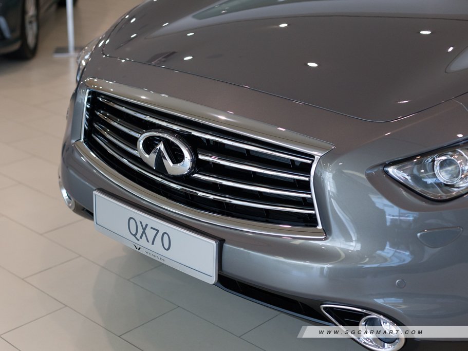 https://i.i-sgcm.com/new_cars/cars/11040/11040_g64