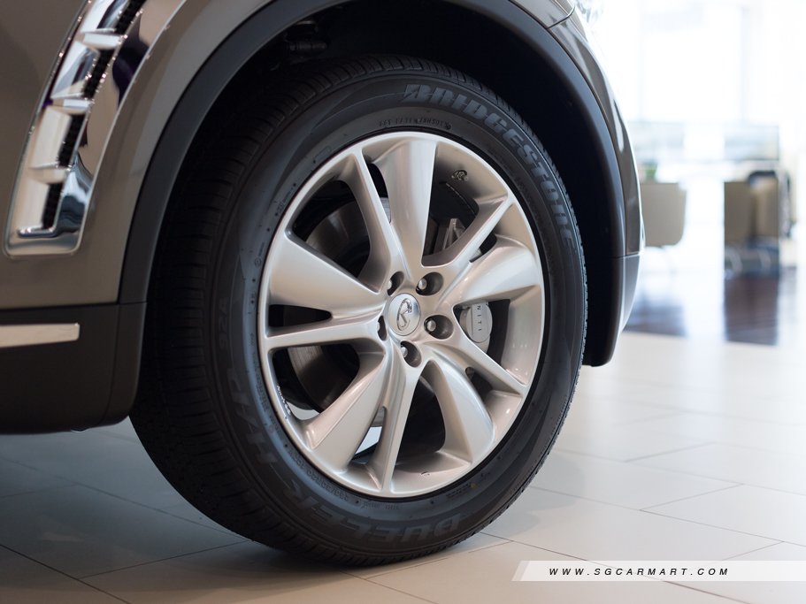 https://i.i-sgcm.com/new_cars/cars/11040/11040_g66