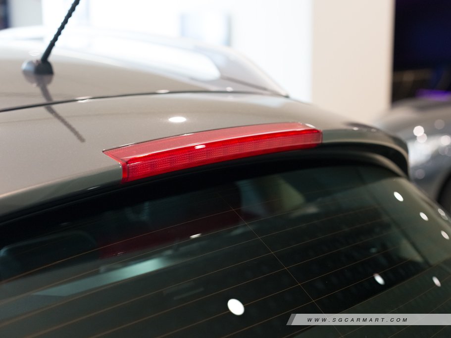 https://i.i-sgcm.com/new_cars/cars/11040/11040_g72