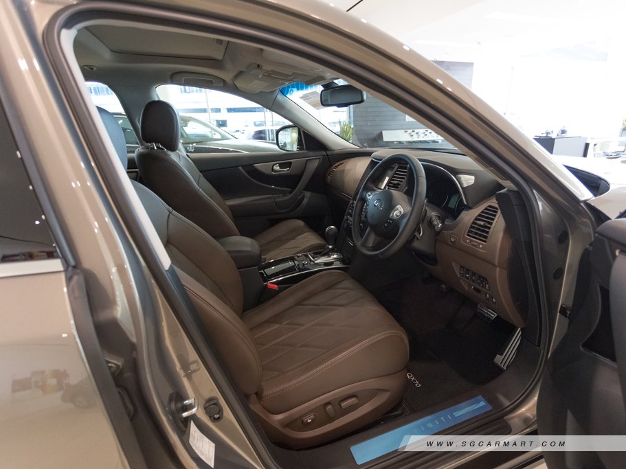 https://i.i-sgcm.com/new_cars/cars/11040/11040_g73