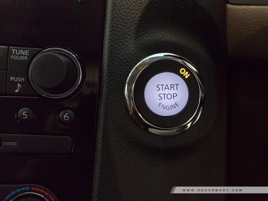 https://i.i-sgcm.com/new_cars/cars/11040/11040_g84