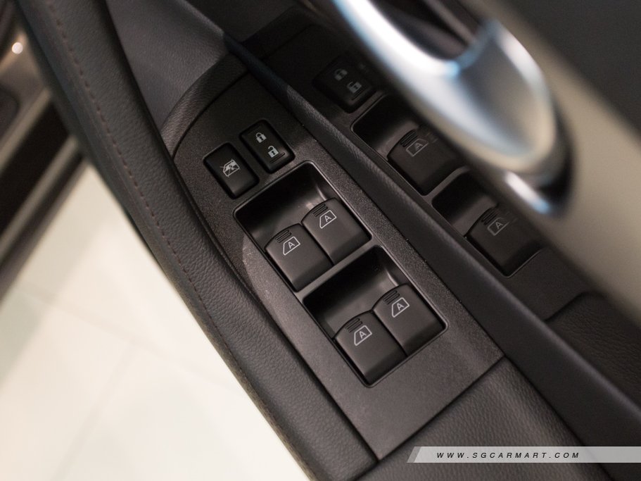 https://i.i-sgcm.com/new_cars/cars/11040/11040_g91