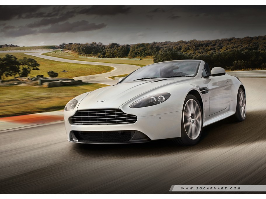 https://i.i-sgcm.com/new_cars/cars/11048/11048_g1