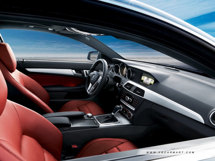 https://i.i-sgcm.com/new_cars/cars/11049/11049_g10