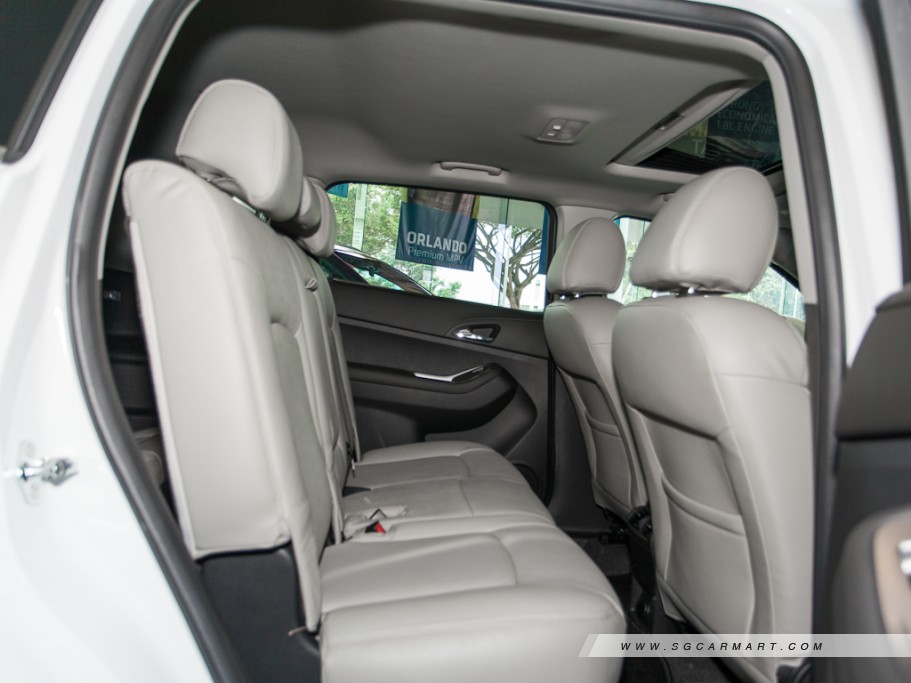 https://i.i-sgcm.com/new_cars/cars/11059/11059_g40