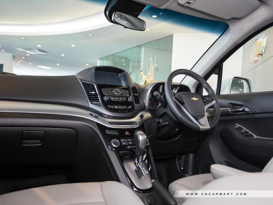 https://i.i-sgcm.com/new_cars/cars/11059/11059_g42