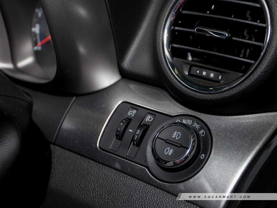 https://i.i-sgcm.com/new_cars/cars/11059/11059_g45