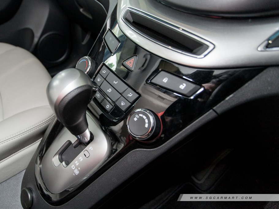 https://i.i-sgcm.com/new_cars/cars/11059/11059_g48