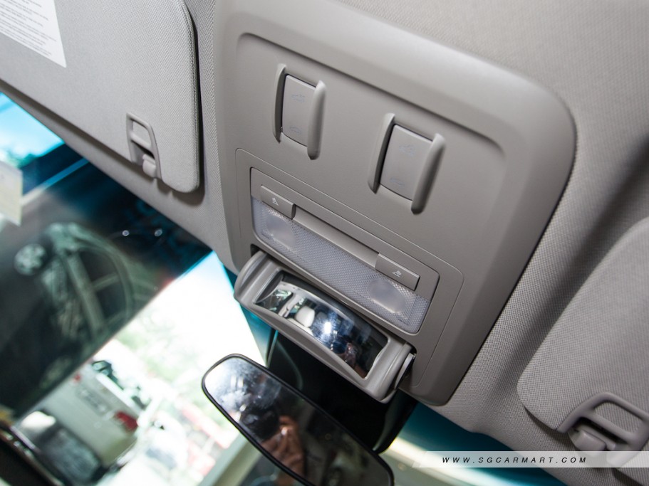 https://i.i-sgcm.com/new_cars/cars/11059/11059_g49