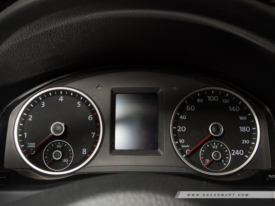 https://i.i-sgcm.com/new_cars/cars/11060/11060_g19