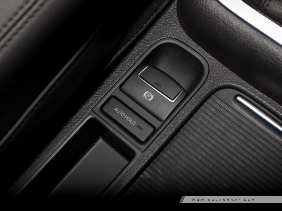 https://i.i-sgcm.com/new_cars/cars/11060/11060_g23
