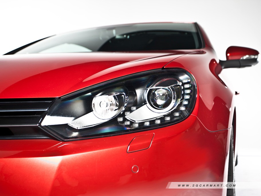 https://i.i-sgcm.com/new_cars/cars/11071/11071_g16