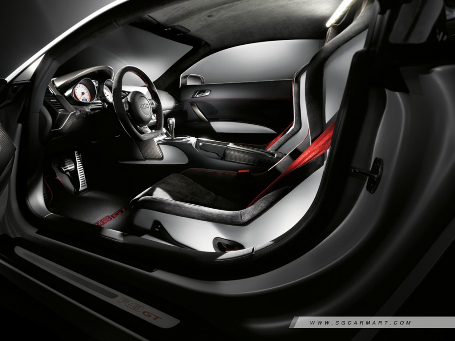 https://i.i-sgcm.com/new_cars/cars/11073/11073_g7
