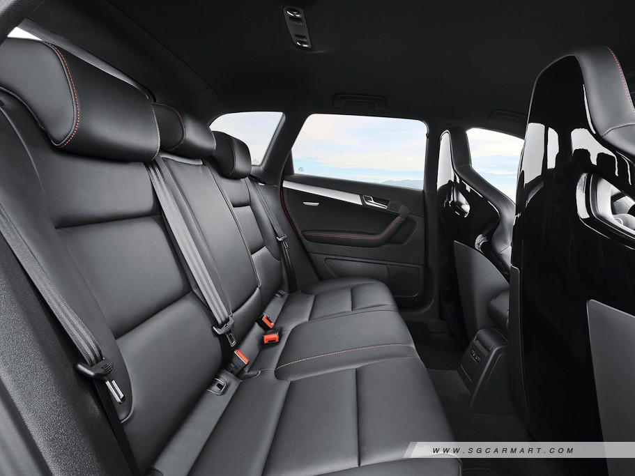 https://i.i-sgcm.com/new_cars/cars/11074/11074_g15