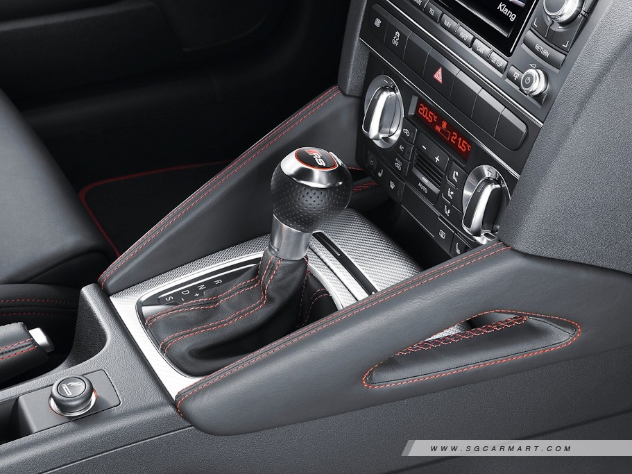 https://i.i-sgcm.com/new_cars/cars/11074/11074_g18