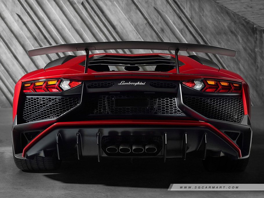 https://i.i-sgcm.com/new_cars/cars/11076/11076_g18