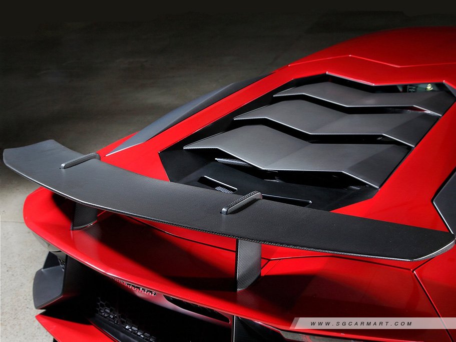 https://i.i-sgcm.com/new_cars/cars/11076/11076_g20