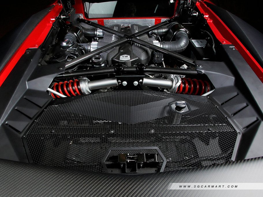 https://i.i-sgcm.com/new_cars/cars/11076/11076_g25